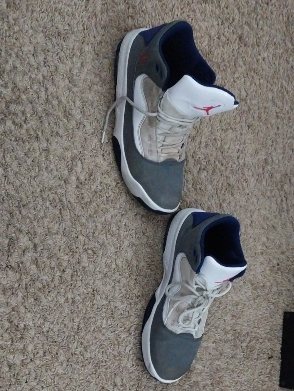 Men’s Casual Low-Top Sneakers in Gray, White and Navy